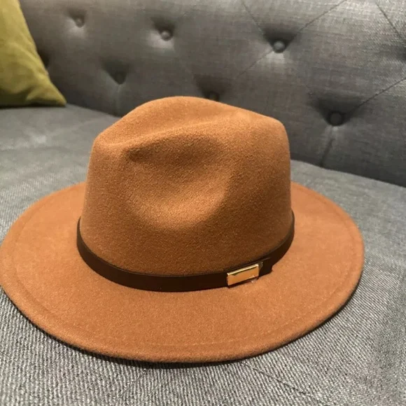 Stylish Tan Fedora Hat with Brown Band - Picture 1 of 5